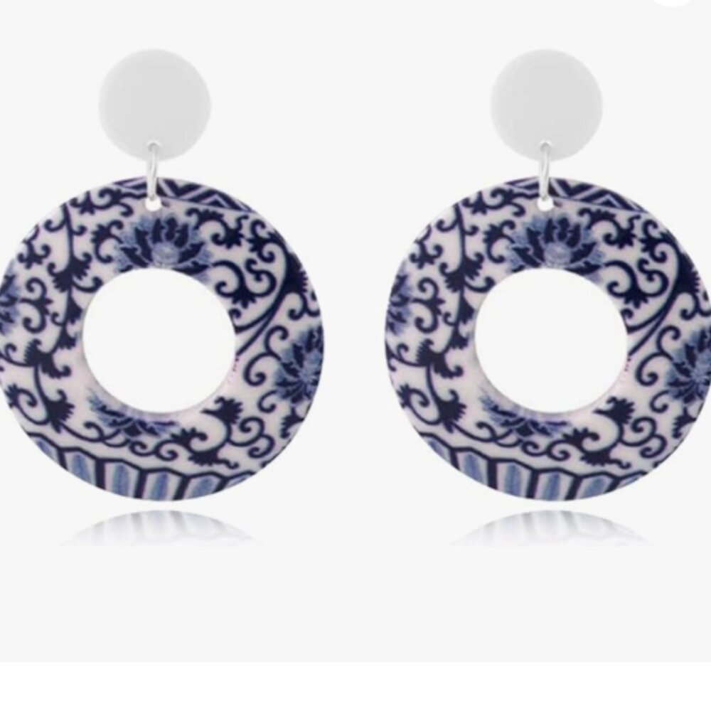 Chic Royal Blue Geometric Acrylic Dangle Earrings